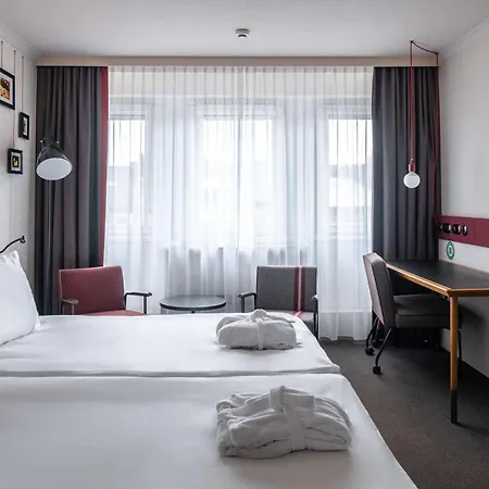 Pentahotel Hotel 4*