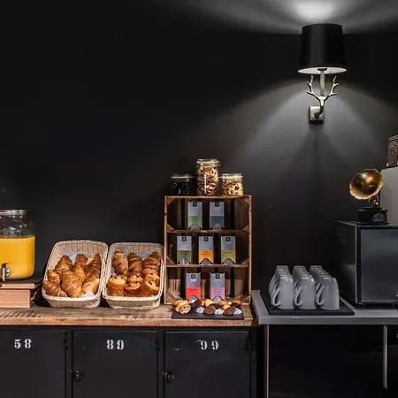 Pentahotel 호텔 4*