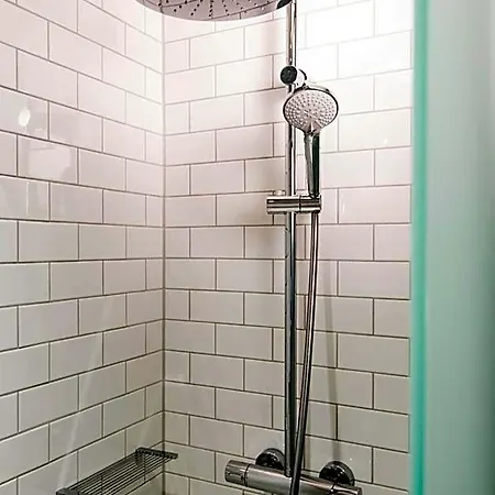 Pentahotel Hotel 4*
