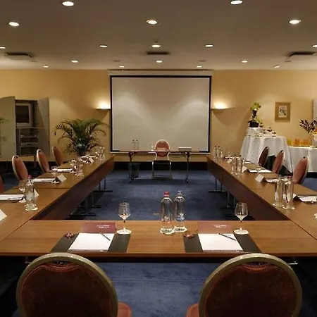 Pentahotel 4*