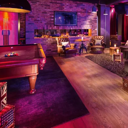 Pentahotel 4*